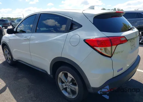 2020 Honda Hr-V Awd Lx z USA, uszkodzony, nr VIN 3CZRU6H31LM701932